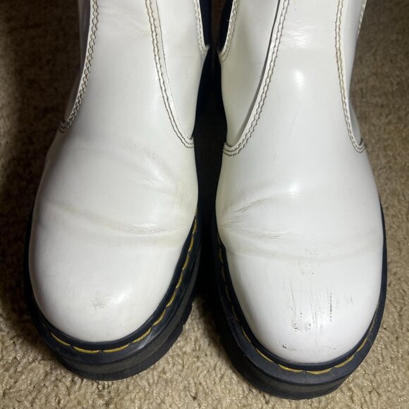 2976 White Smooth Leather Platform Chelsea Boots (Dr. Martens) - US Women 8 - Picture 3 of 6
